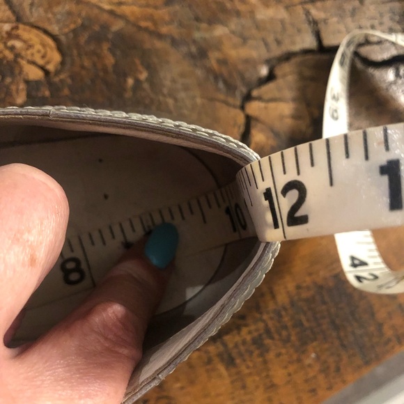 Chanel Silver Lace Up Flats size 39 - Picture 10 of 10